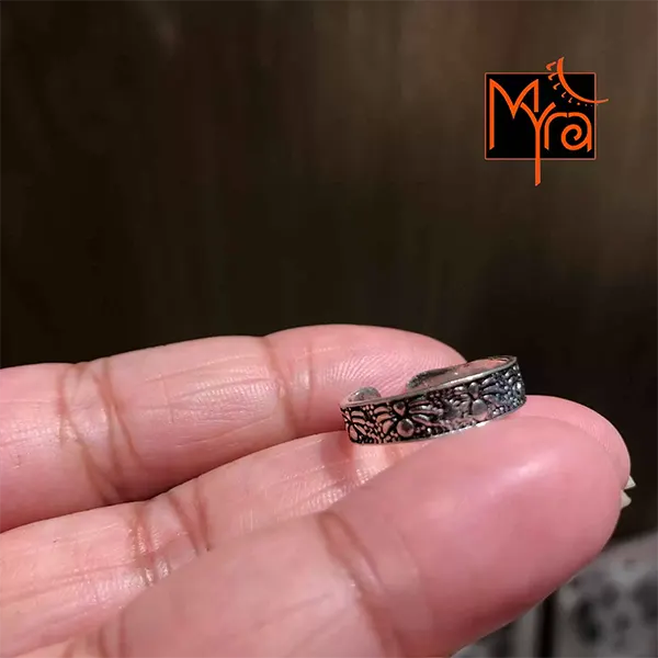 Spider Motif Toe Ring