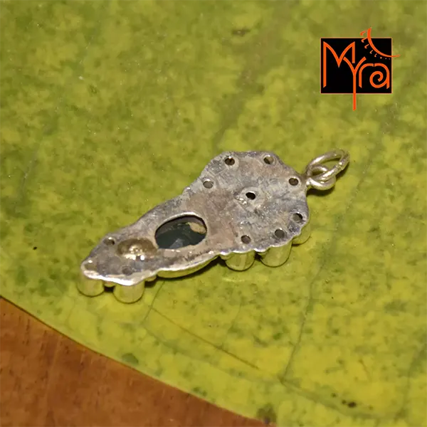 Pure silver green onyx pendant MYRA Kolkata