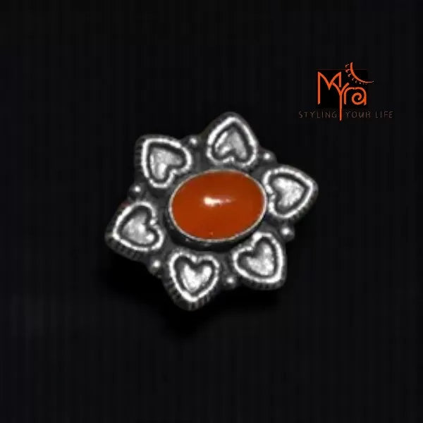 Carnelian Stone Studded Flower Pattern Nosepin