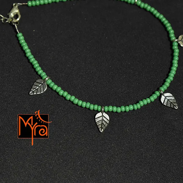 Glass Beaded Anklet with Leaf Charms : Green