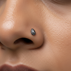Small Teardrop Nosepin