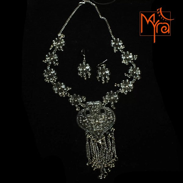 Spade Locket Metal Necklace with Earrings