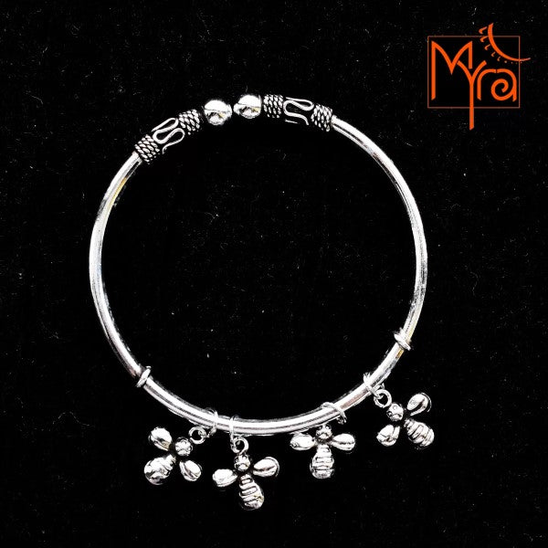 Silver Bee Bangle