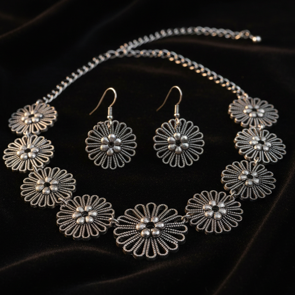 Dandelion Metal Choker : Silver