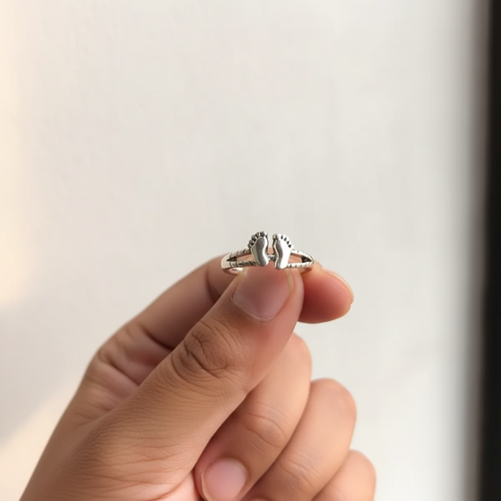 Feet Motif Ring