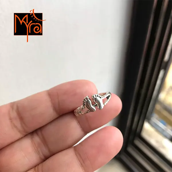 Feet Motif Ring