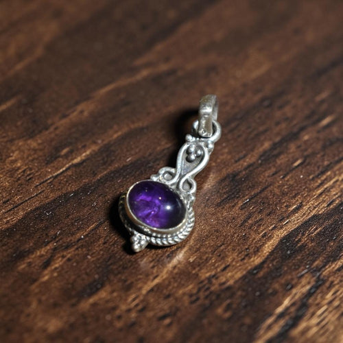 Handcrafted amethyst silver pendant online India MYRA