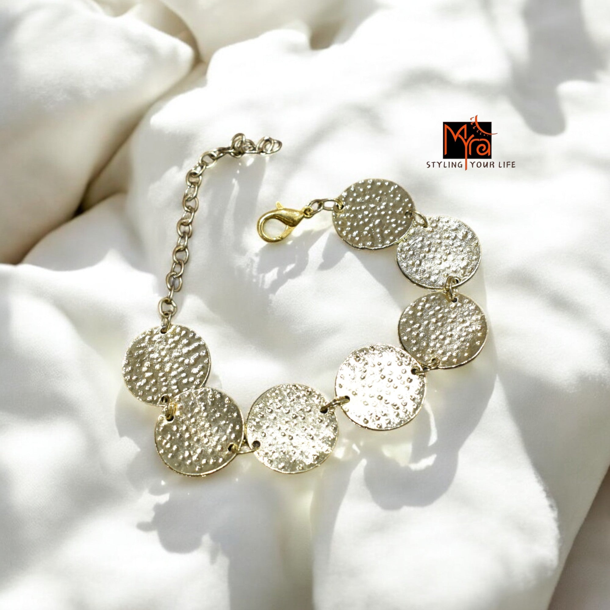 Golden Coin-Patterned Beaten Bracelet