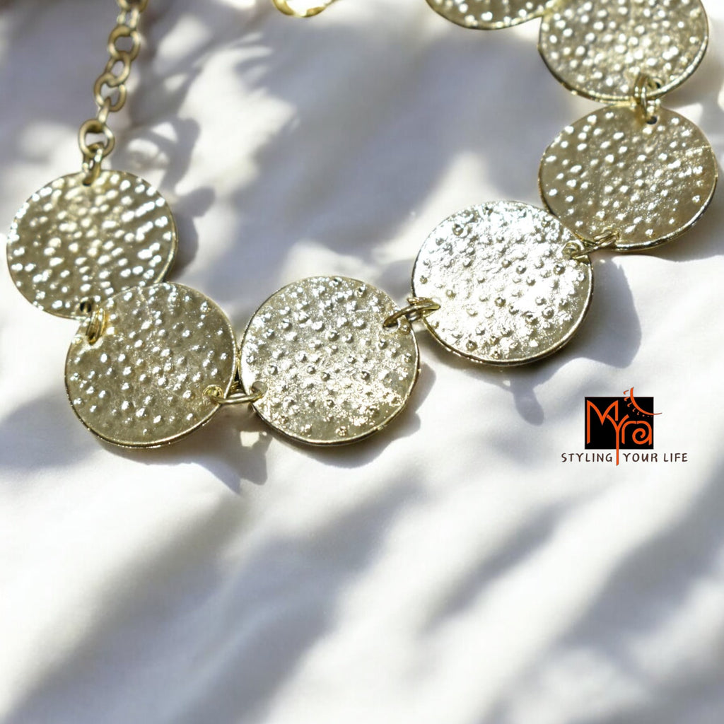 Golden Coin-Patterned Beaten Bracelet