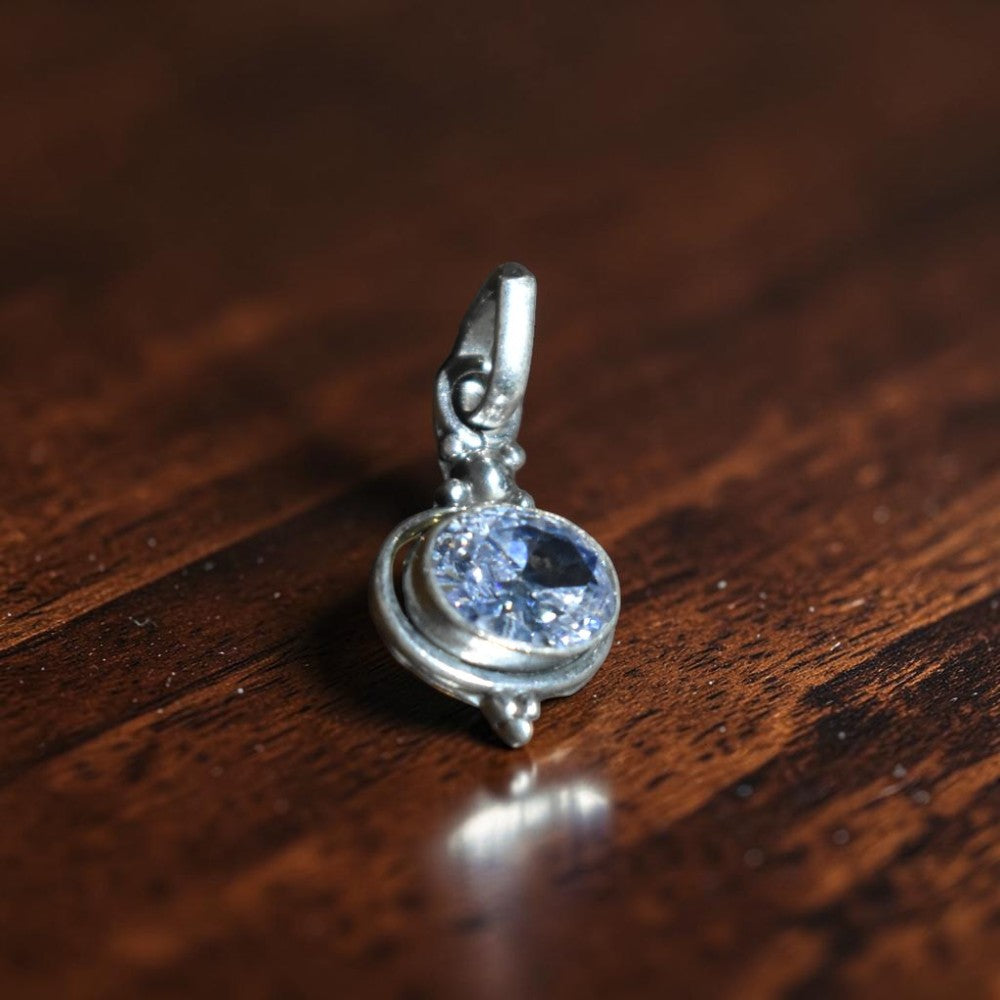 Handcrafted zircon silver pendant online India MYRA