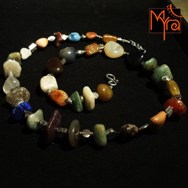Onyx Stone and Metal Charms Necklace : Multicolor