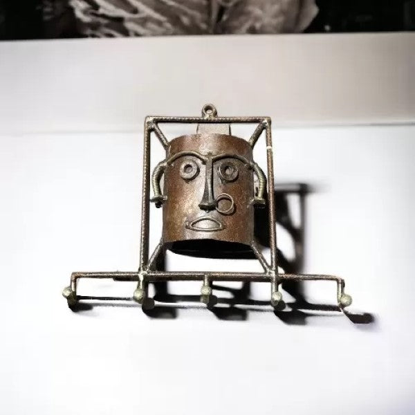 Scrap Metal Man Face Hanger