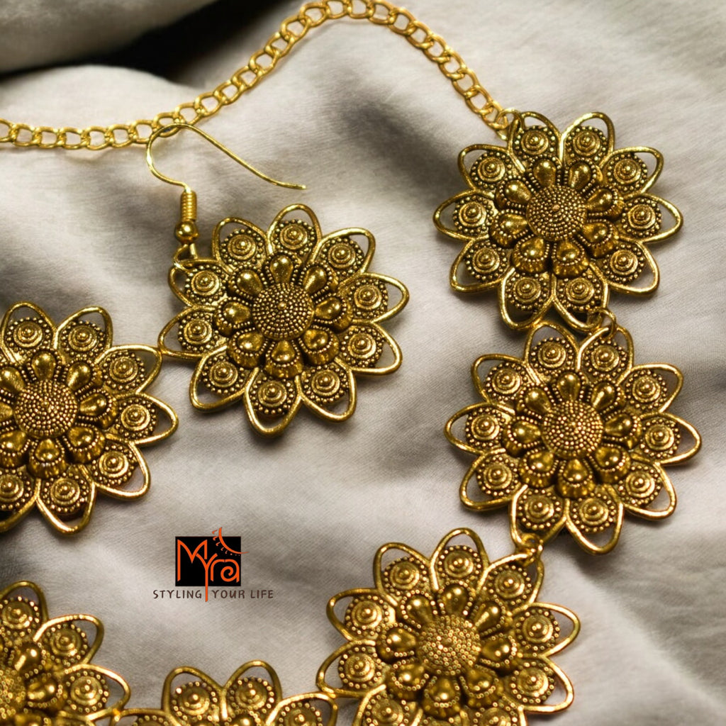 Geometric Floral Choker Set : Golden