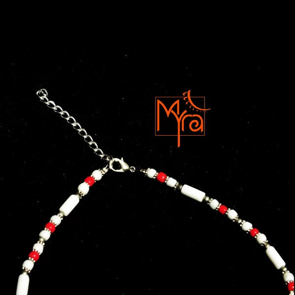 Minimalist Bead and Metal Pieces Necklace : White, Red