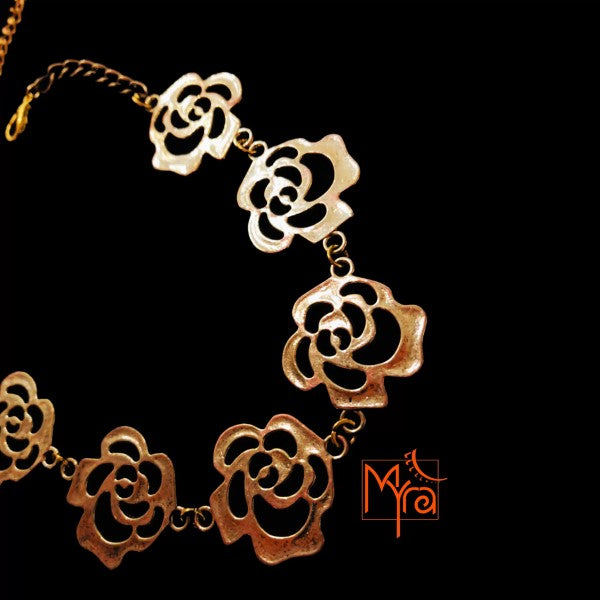 Rose Pattern Metal Choker : Golden