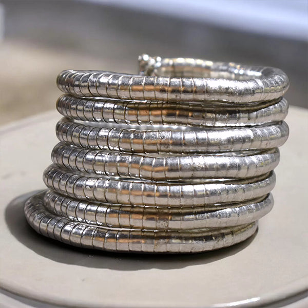 Snake Pattern Spring Bracelet : Silver