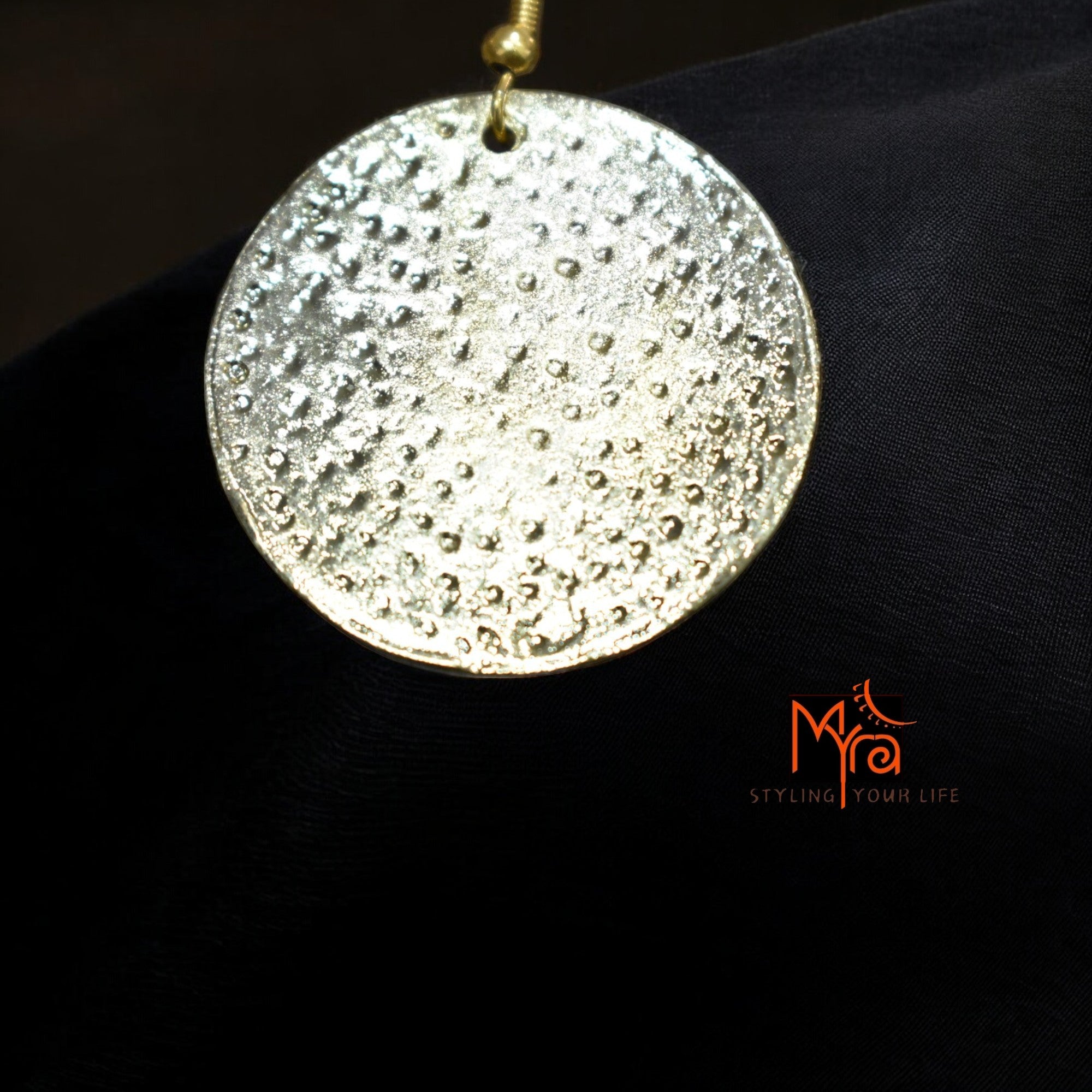 Golden Coin-Patterned Beaten Necklace & Earrings