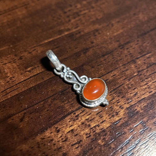 Handcrafted carnelian silver pendant online India MYRA