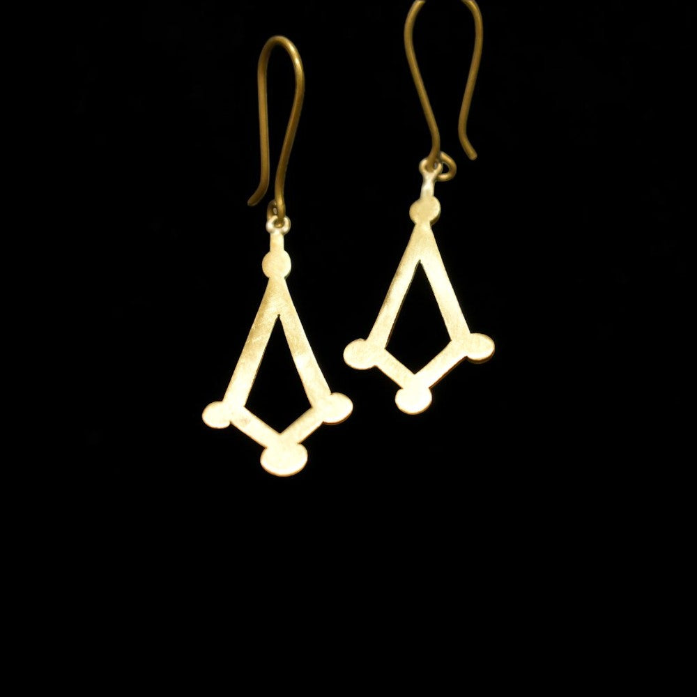 Heera - Four-Sided Diamond Brass Earrings