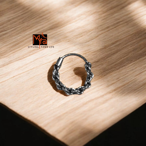 Knotted Curve Nose Ring