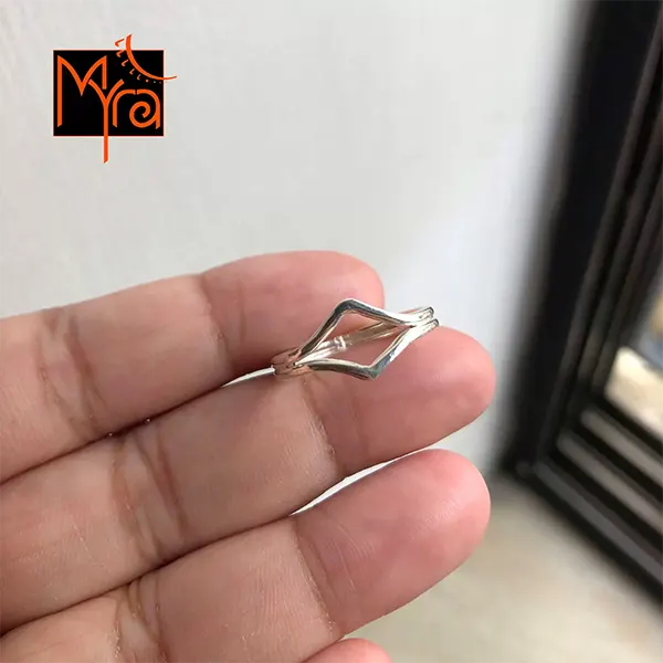 Open Diamond Outline Ring