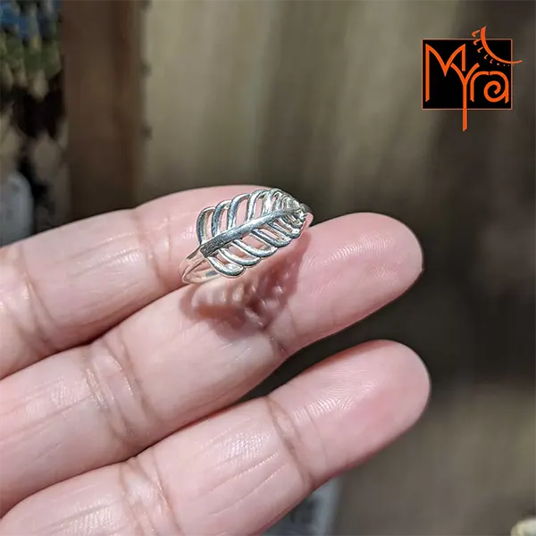 Single Feather Ring