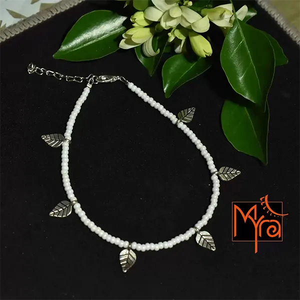 Glass Beaded Anklet with Leaf Charms : White