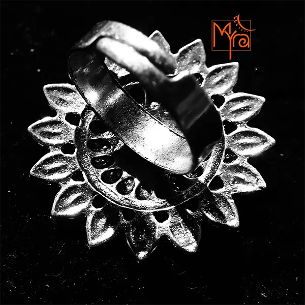 Sun Pattern Oxidised Cocktail Ring