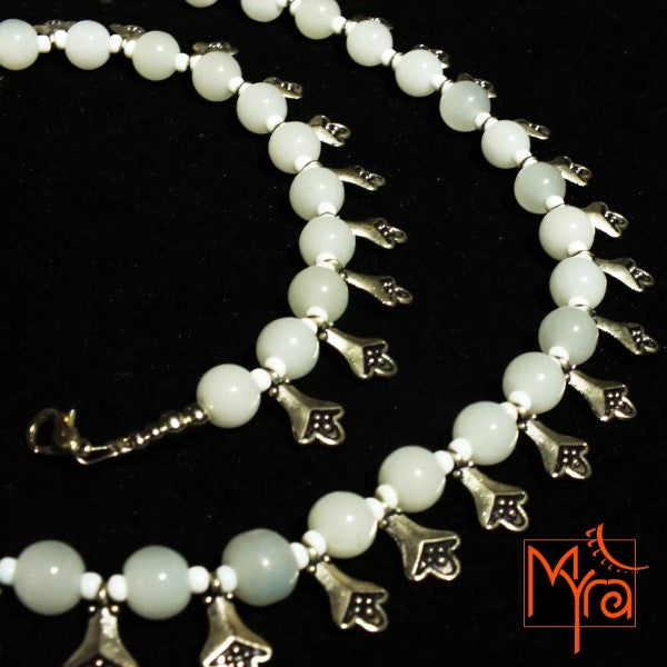Tulip Charm White Beaded Necklace