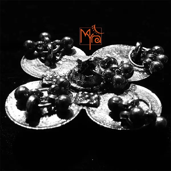 Four Guinea Cocktail Ring with Bells