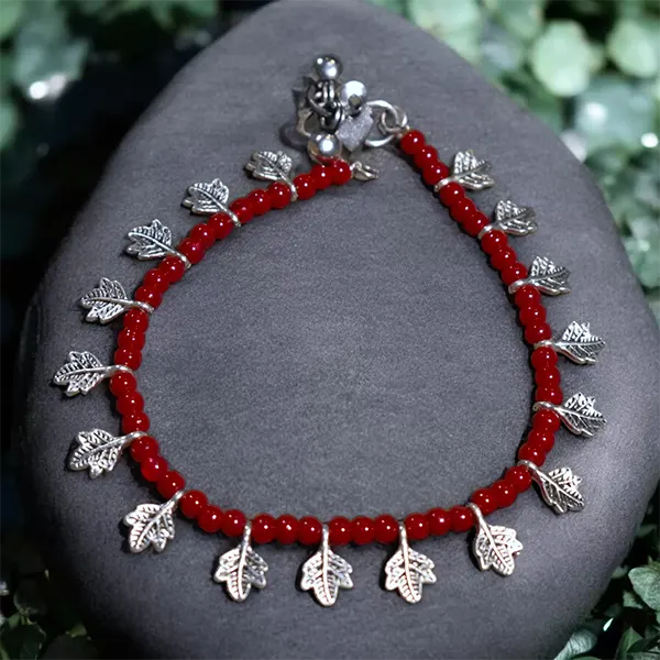 Charm & Bead Anklet : Maroon Maple