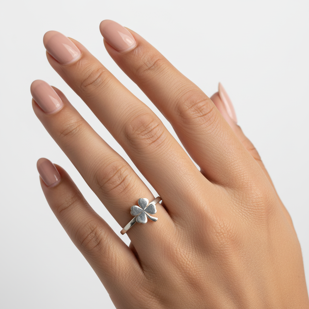 The Four Leaf Clover Ring