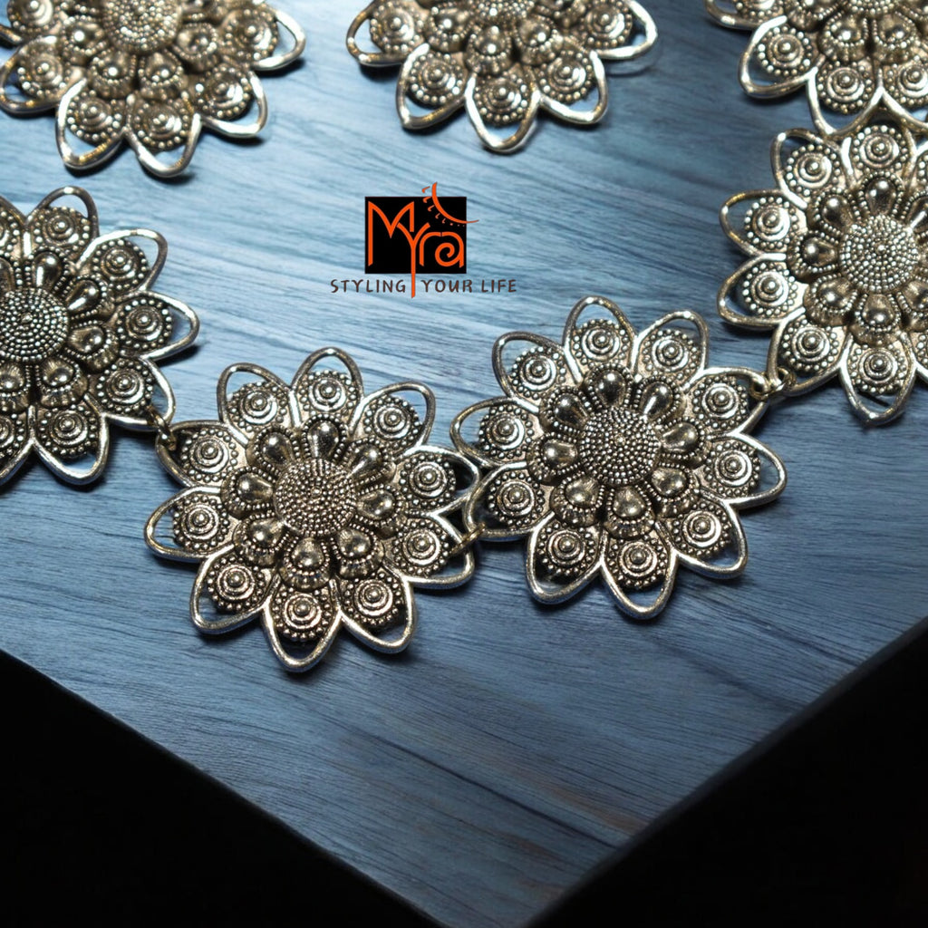 Geometric Floral Choker Set : Silver