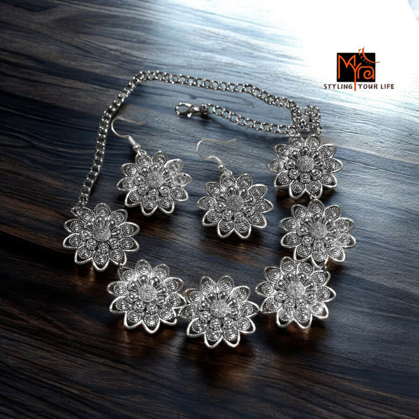 Geometric Floral Choker Set : Silver