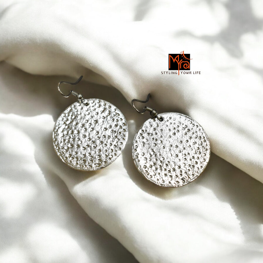 Triple Metal Coin-Patterned Necklace & Earrings