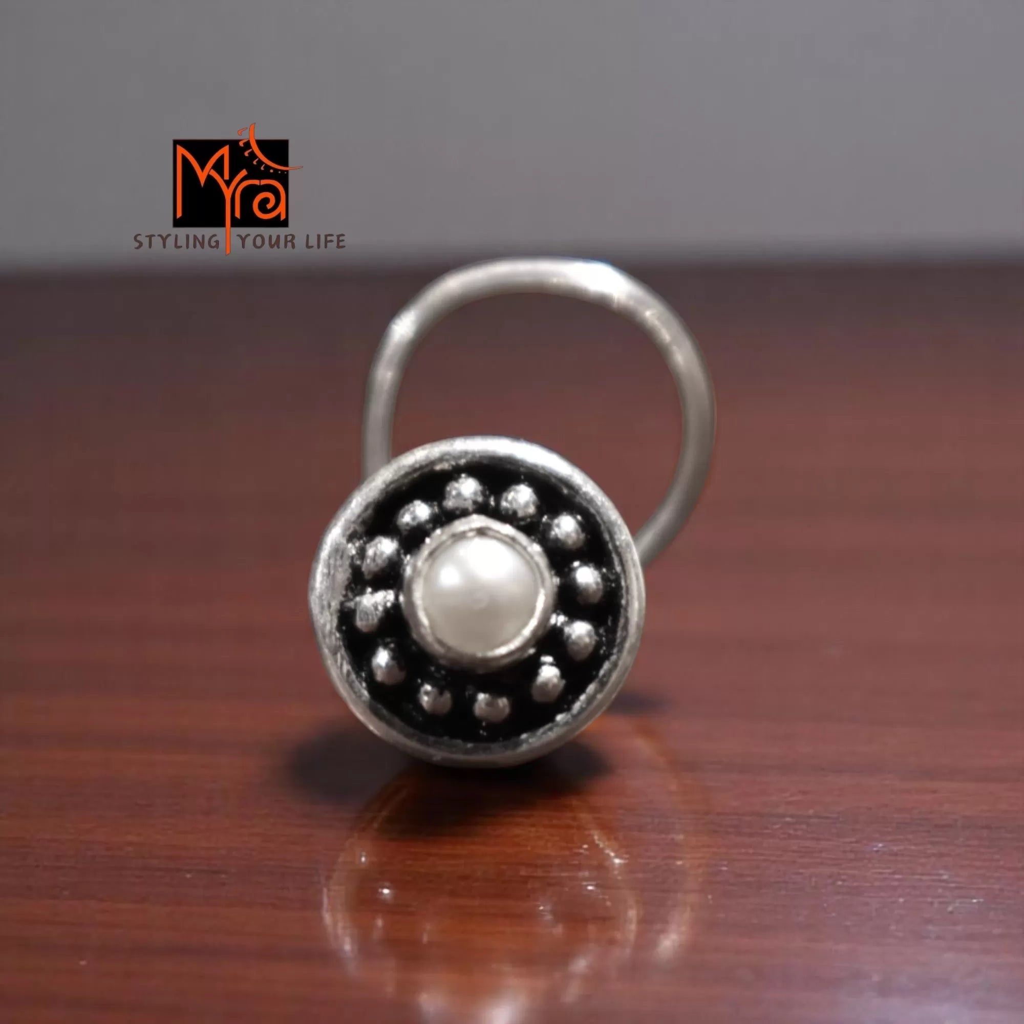 Aakar Pearl Silver Nosepin