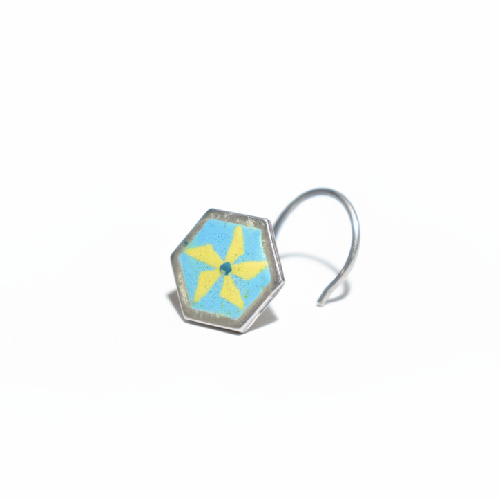 Handpainted Teal Pinwheel Silver Nosepin