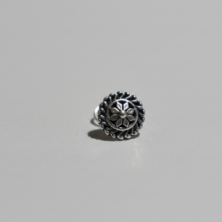Abstract Circle Nose Pin – 925 Sterling Silver