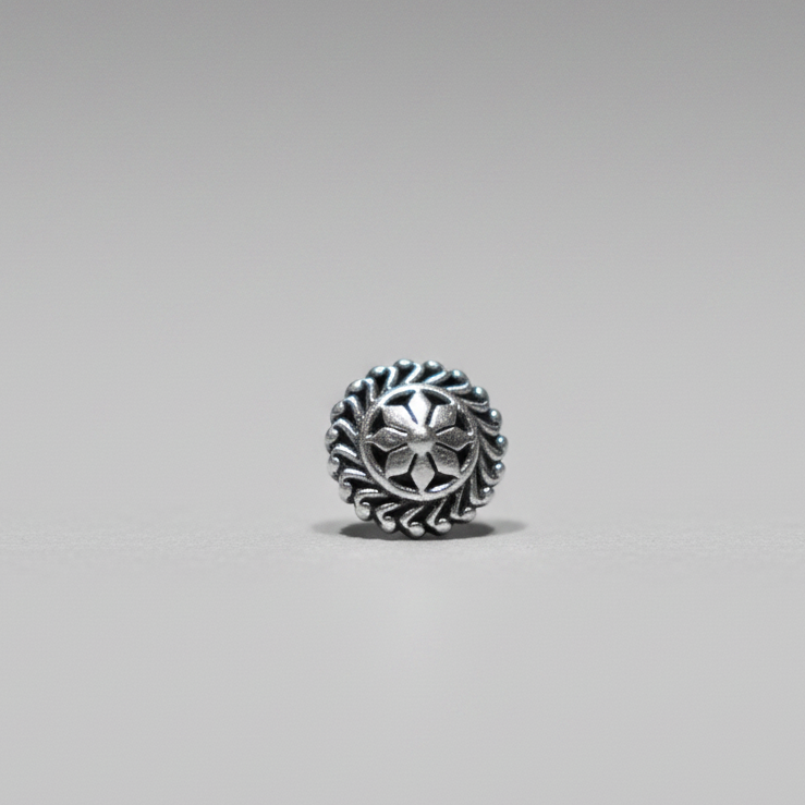 Abstract Circle Nose Pin – 925 Sterling Silver