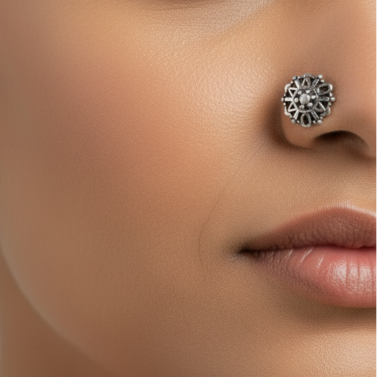 Sunburst Circle Nose Pin – 925 Sterling Silver