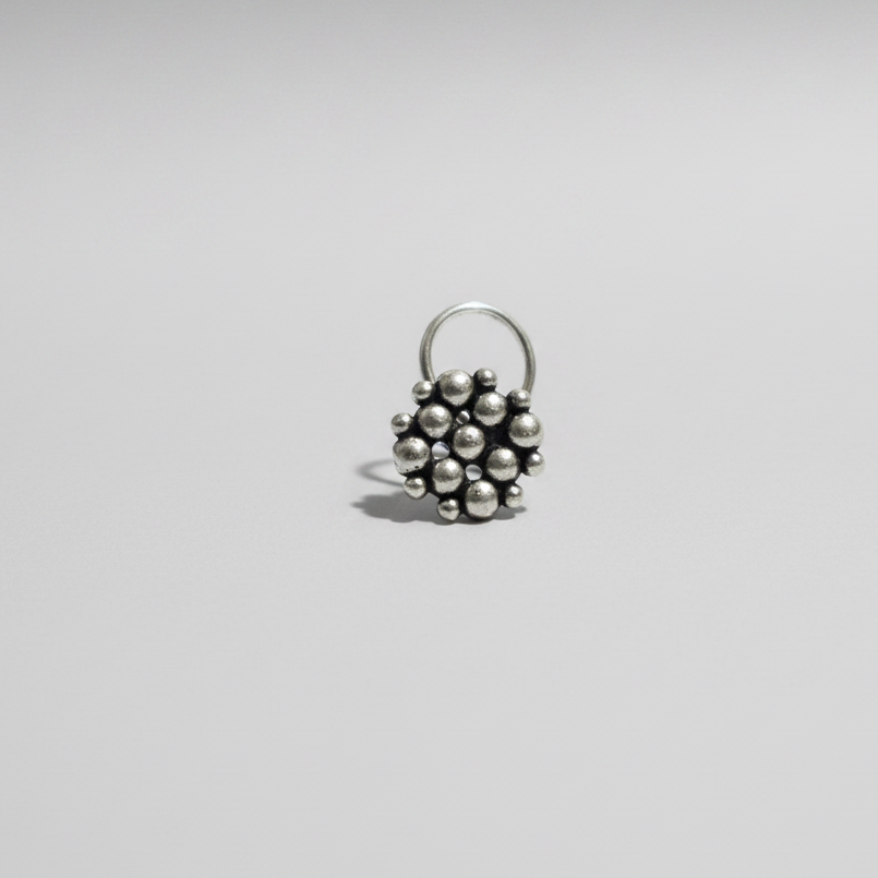 Dotted Amoeba Nose Pin – 925 Sterling Silver