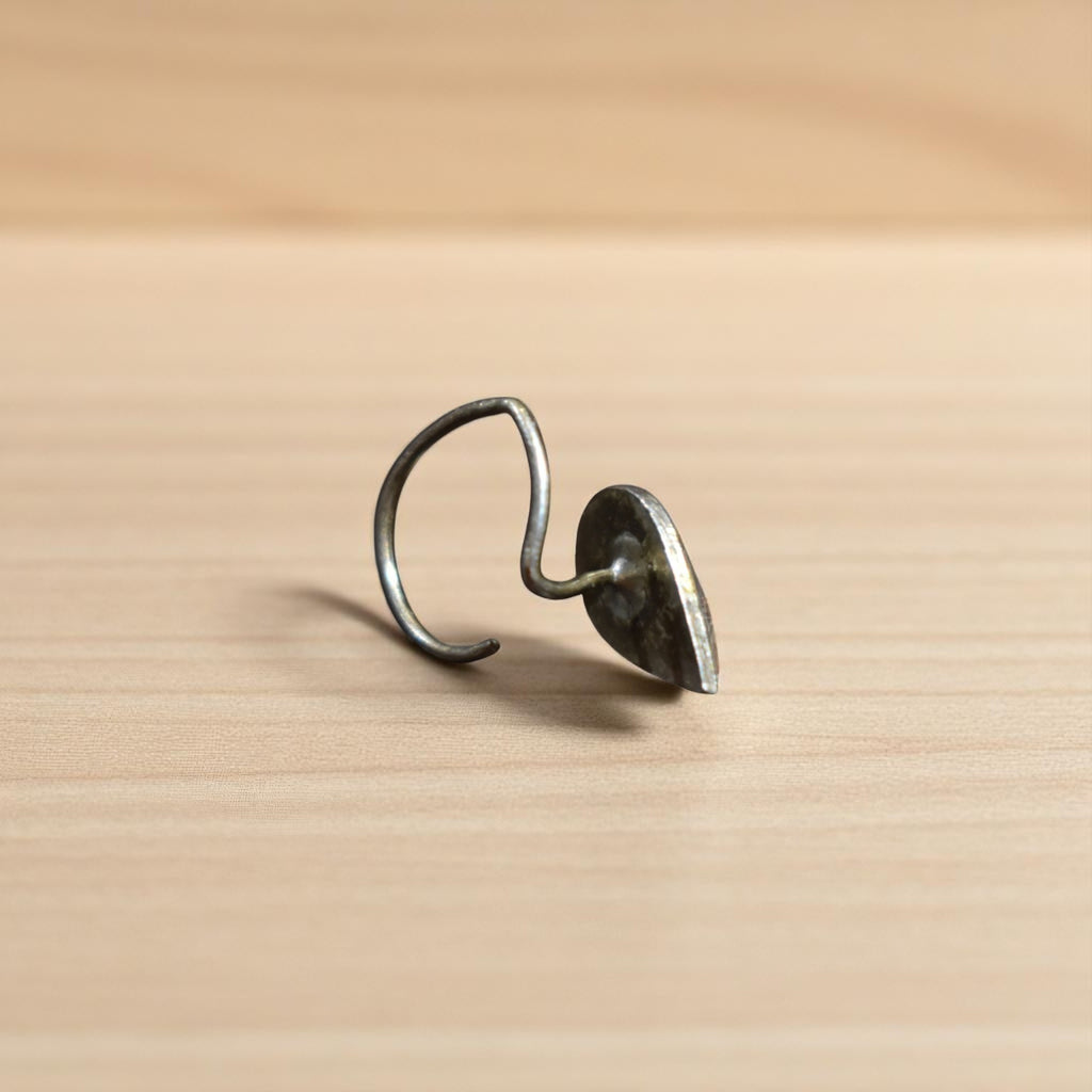 Buy komolika teardrop silver nosepin online India MYRA