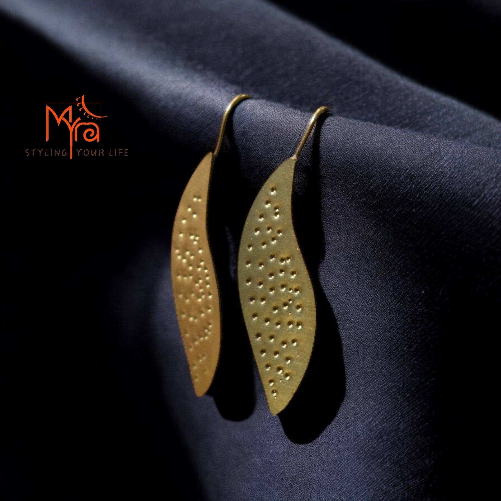The Leaflink Earrings