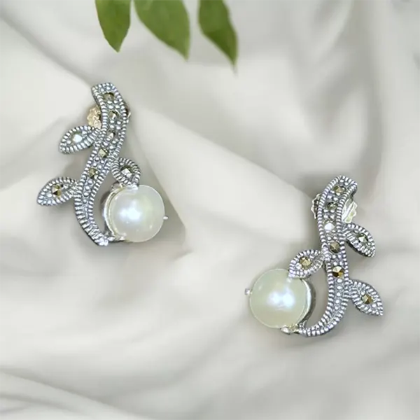 Pure Silver Earrings with Mother of Pearls