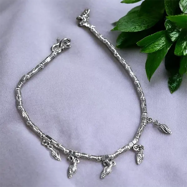 Metal Charm Anklet : Shell