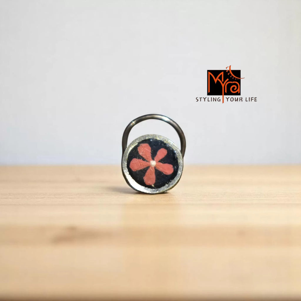 Tara Round Hand-Painted Silver Nosepin 92.5 sterling silver MYRA