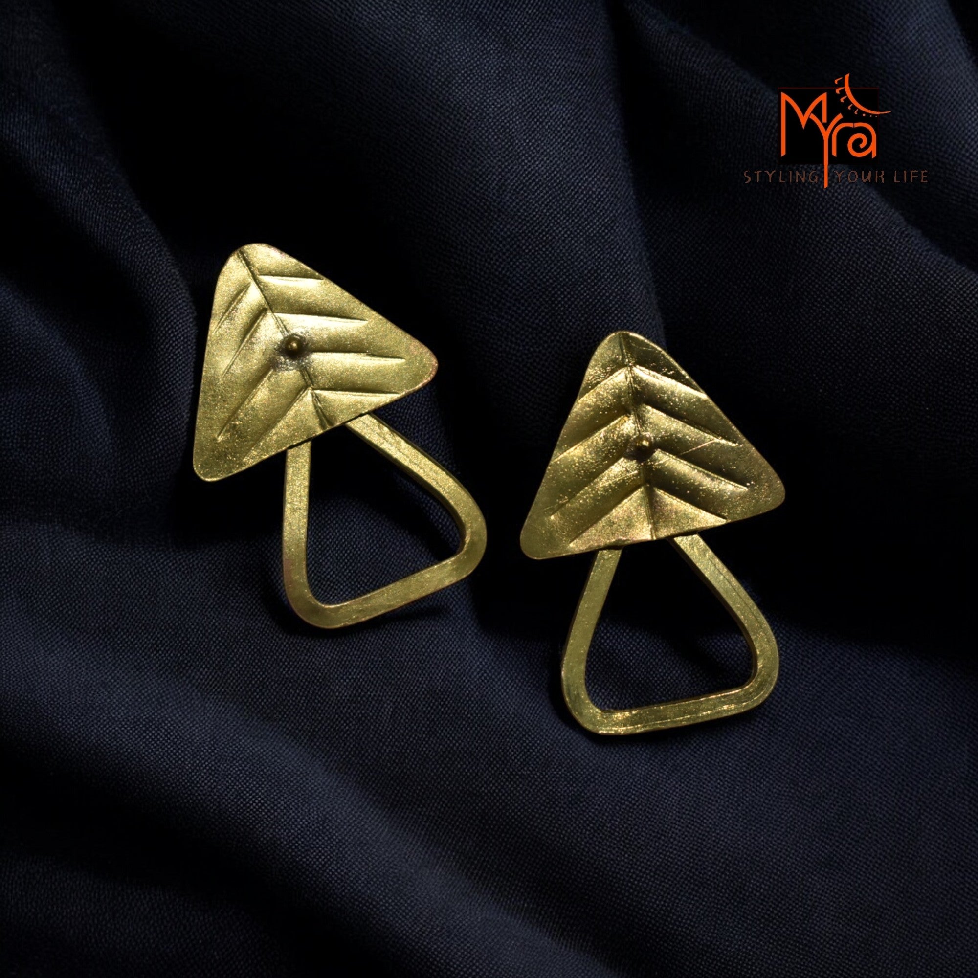 The Vinepoint Earrings
