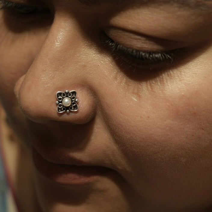 Kanti Pearl Silver Nosepin